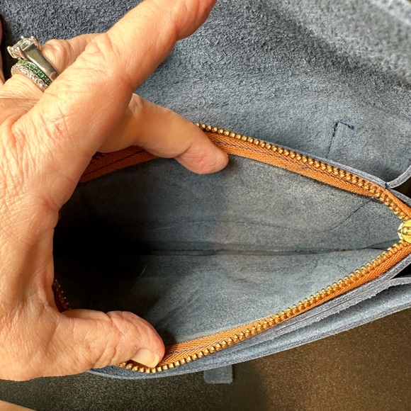 Navy handmade leather wallet.  I think it is an early Able wallet.  Excellent. - Picture 5 of 6